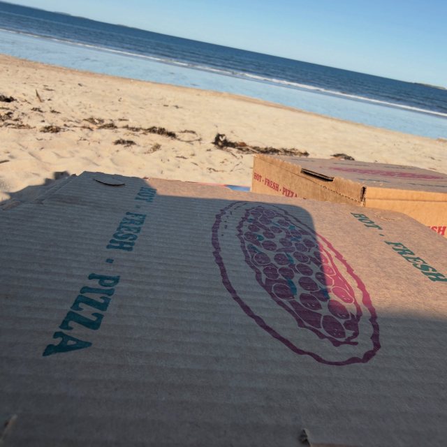 Pizza by the ocean